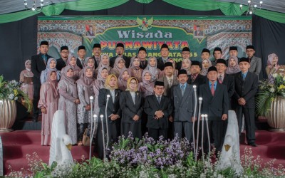 Purnawiyata MTsN 3 Tulungagung Mewujudkan Impian Siswa dalam Menggapai Puncak Pendidikan